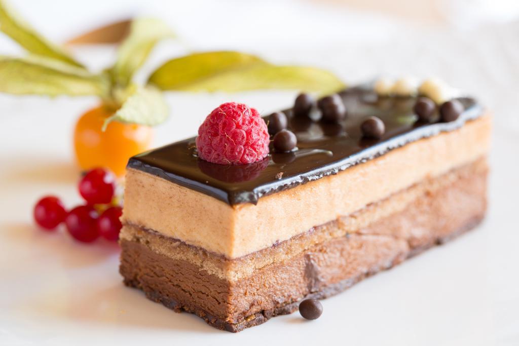 Hacienda Zorita Wine Hotel & Spa Valverdón Zewnętrze zdjęcie A chocolate parfait
